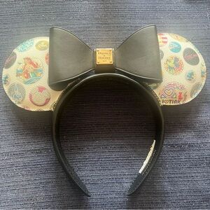 Dooney & Bourke Black Bow Women’s Disney Headband with Multicolor Characters